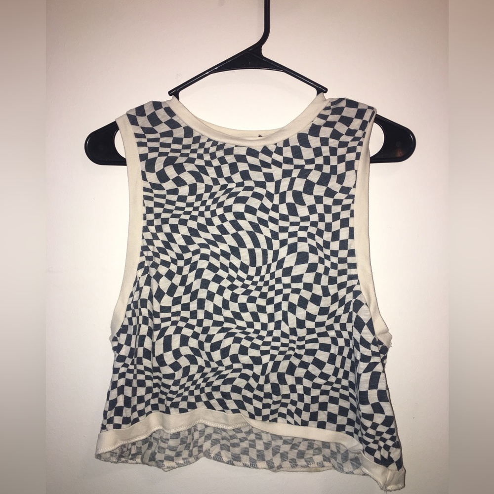 Trippy patterned skate tank